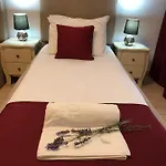 Academy Otel