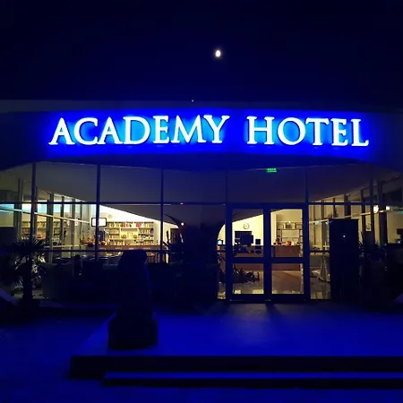 Academy 3*